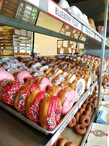 Donut Shop «Shipley Do-Nuts», reviews and photos, 1280 Interstate 35 Frontage Rd # 400, New Braunfels, TX 78130, USA