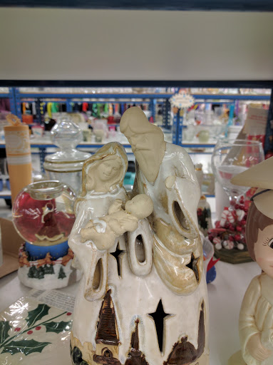 Thrift Store «Edgewood Thrift Store», reviews and photos, 1955 Pulaski Hwy, Edgewood, MD 21040, USA