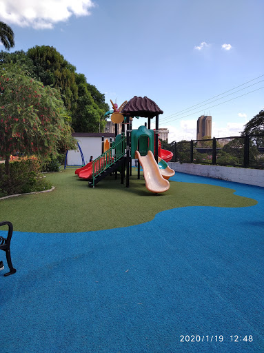 Fun parks for kids in Valencia