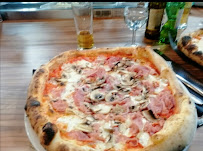 Prosciutto crudo du Pizzeria Solo Pizza Napoletana à Chessy - n°9