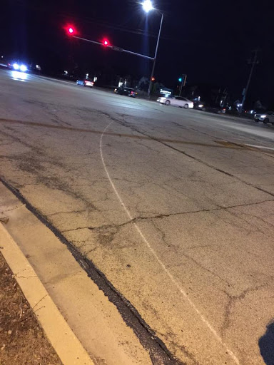 Tire Shop «Discount Tire Store - Aurora, IL», reviews and photos, 2445 Augusta Way, Aurora, IL 60506, USA