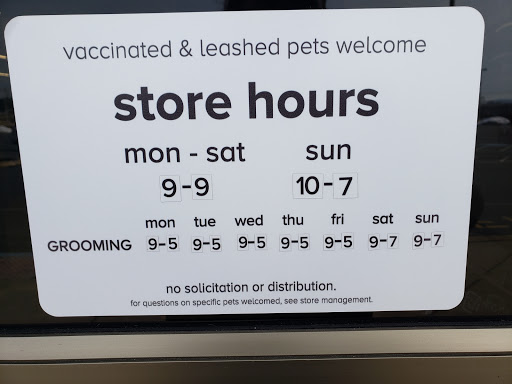 Pet Supply Store «PetSmart», reviews and photos, 270 Marketplace Boulevard, Selinsgrove, PA 17870, USA