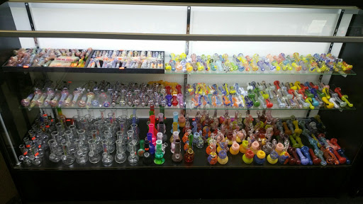 Vaporizer Store «Still Smokin Smoke Shop & Vape Bar», reviews and photos, 6359 Westheimer Rd, Houston, TX 77057, USA