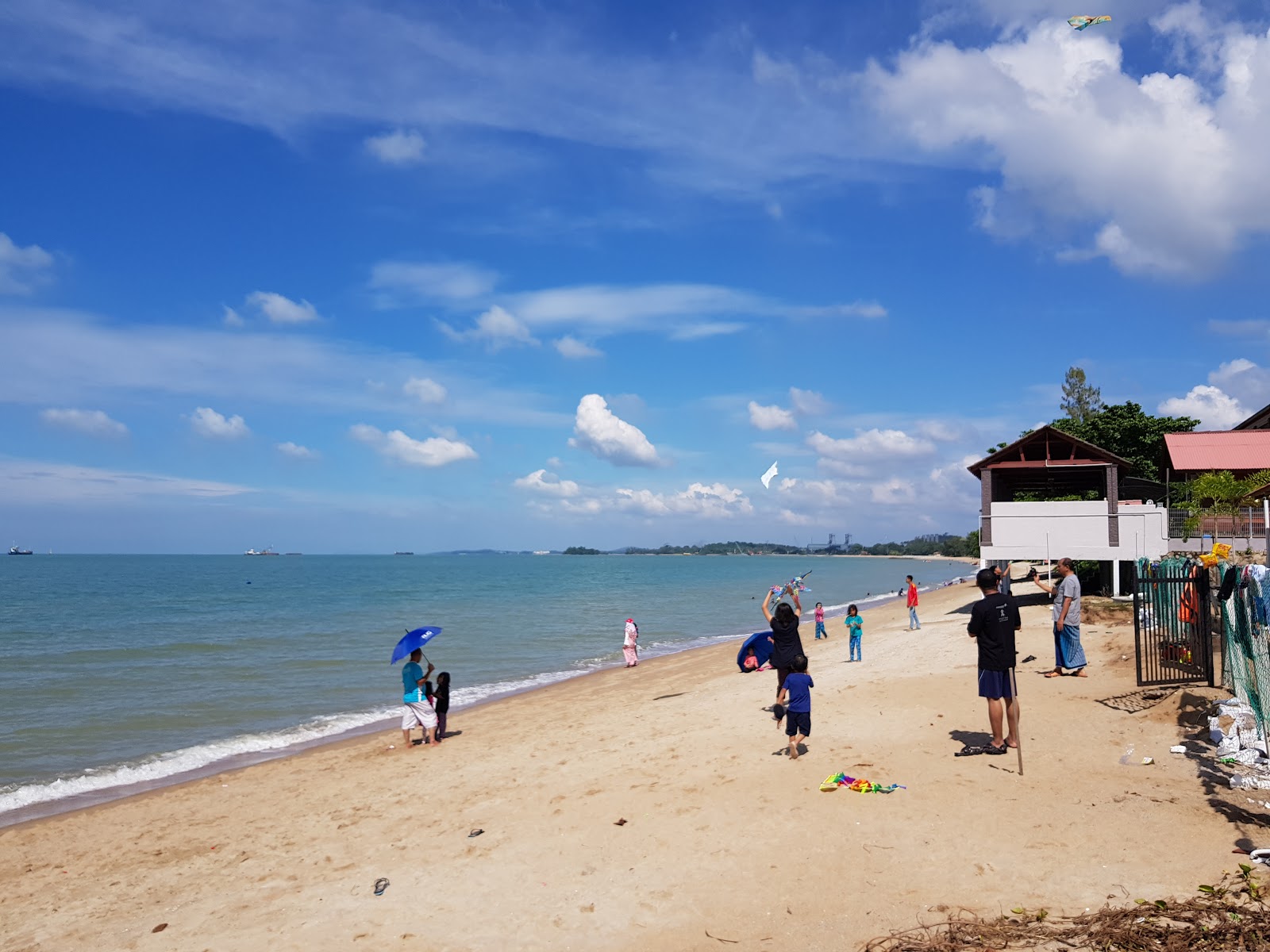 Foto van Telok Gong Beaches met turquoise puur water oppervlakte