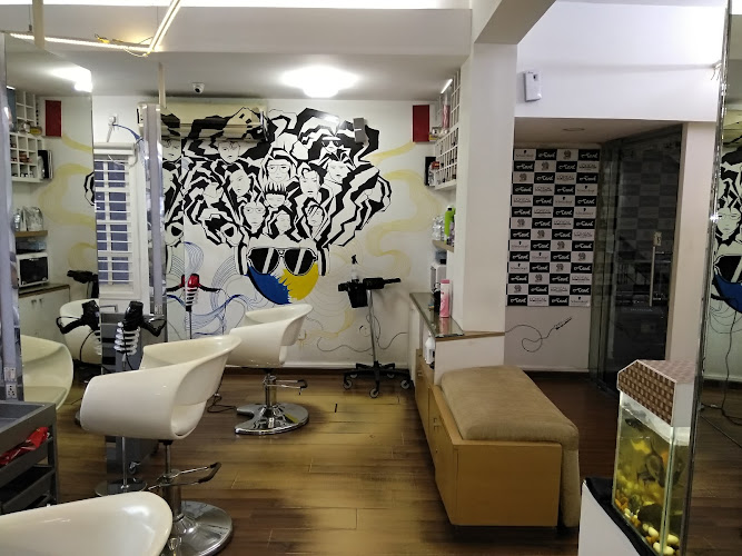 Flaunt Styling Lounge Bengaluru