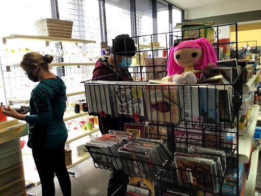 Thrift Store «Angel View Resale Store - Bermuda Dunes», reviews and photos, 77898 Country Club Dr # 91, Palm Desert, CA 92211, USA