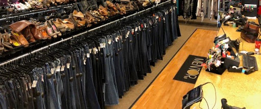 Used Clothing Store «Clothes Mentor», reviews and photos, 10150 Hudson Rd #152, Woodbury, MN 55129, USA