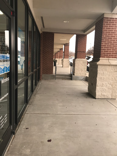 Print Shop «FedEx Office Print & Ship Center», reviews and photos, 240 N Denton Tap Rd #470, Coppell, TX 75019, USA