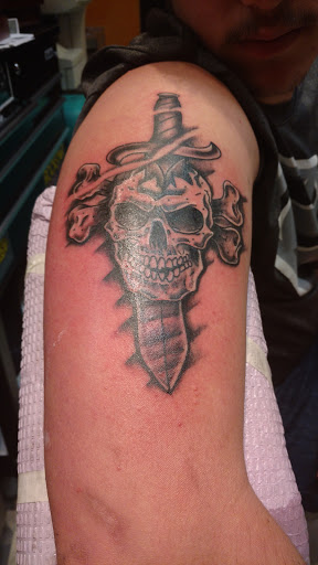 Tattoo Shop «Peacocks Tattoo», reviews and photos, 11233 Beach Blvd, Jacksonville, FL 32246, USA