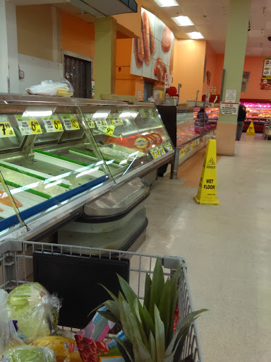 Supermarket «Fresh World», reviews and photos, 6901 Hechinger Dr, Springfield, VA 22151, USA