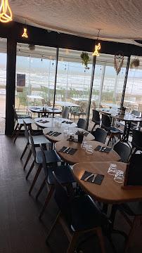 Atmosphère du Restaurant français Côte et Plage - Restaurant et Café à Saint-Gilles-Croix-de-Vie - n°7
