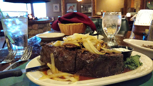 Hotel «Sawmill Inn of Grand Rapids», reviews and photos, 2301 US-169, Grand Rapids, MN 55744, USA