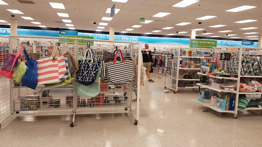 Clothing Store «Ross Dress for Less», reviews and photos, 6711 Westminster Ave, Westminster, CA 92683, USA