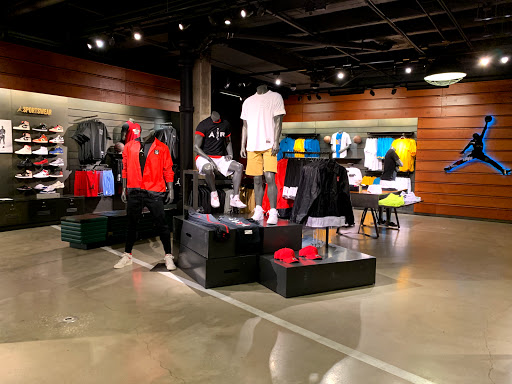 Clothing Store «Nike», reviews and photos, 8687 N Central Expy, Dallas, TX 75225, USA