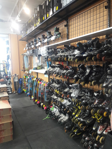 Sporting Goods Store «Play It Again Sports», reviews and photos, 2575 Fairview Ave N, Roseville, MN 55113, USA