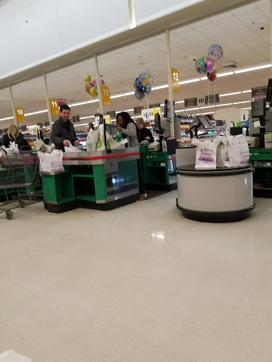 Grocery Store «Super Stop & Shop», reviews and photos, 15 Franklin St, Seymour, CT 06483, USA