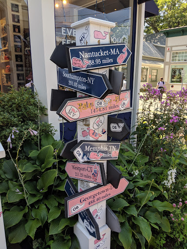 Clothing Store «Vineyard Vines», reviews and photos, 56 Narragansett Ave, Oak Bluffs, MA 02557, USA