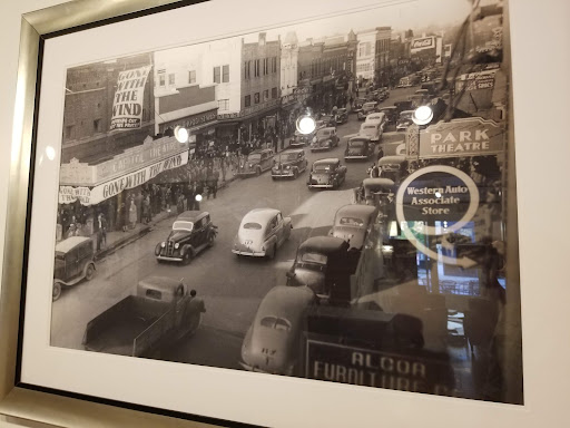 Wedding Venue «Capitol Theatre», reviews and photos, 127 W Broadway Ave, Maryville, TN 37801, USA