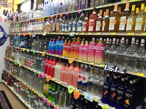 Liquor Store «Colonial Liquor & Wine», reviews and photos, 12100 E Colonial Dr, Orlando, FL 32826, USA