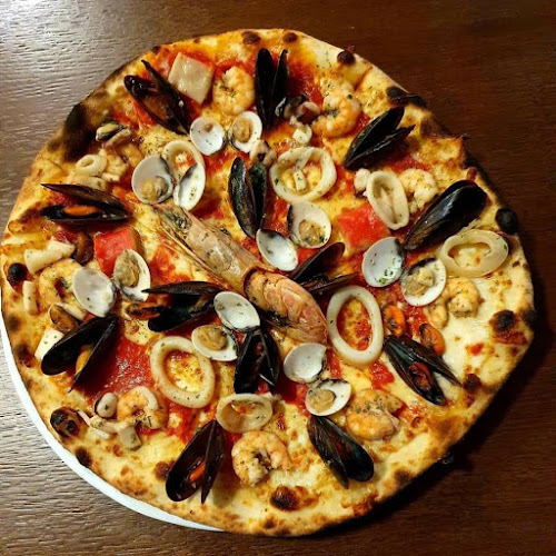Pizzarella Caruso (Cézár Étterem) - Kecskemét