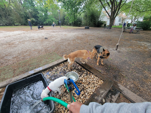 Colonial Place Dog Park