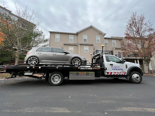 Car Dealer «Guilford Texaco Inc Auto/Truck», reviews and photos, 2293 Boston Post Rd, Guilford, CT 06437, USA