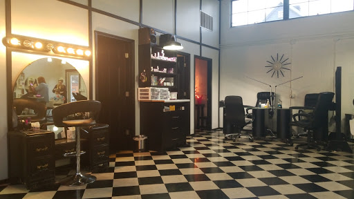 Beauty Salon «Atomic Bombshell Beauty Parlour», reviews and photos, 302 N Main St, Huntingburg, IN 47542, USA