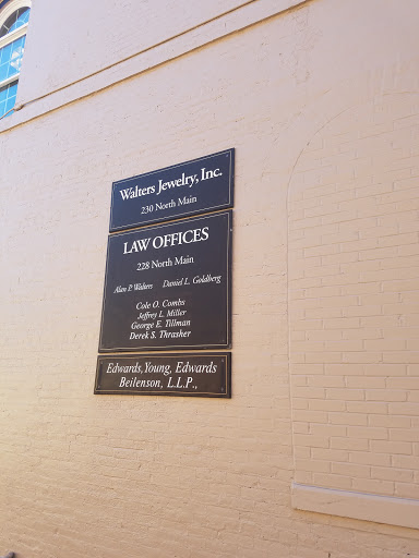 Jewelry Store «Walters Jewelry Inc», reviews and photos, 230 N Main St, St Charles, MO 63301, USA