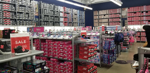 Shoe Store «SKECHERS Factory Outlet», reviews and photos, 15251 Beach Blvd, Westminster, CA 92683, USA