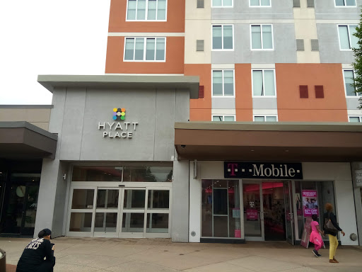 Shopping Mall «Cross County Shopping», reviews and photos, 8000 Mall Walk, Yonkers, NY 10704, USA