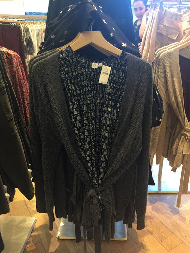 Clothing Store «Gap Outlet», reviews and photos, 8225 Vineland Ave, Orlando, FL 32821, USA