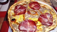 Plats et boissons du Pizzeria La Maison de la Pizza à Villiers-en-Plaine - n°3