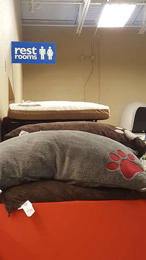Pet Supply Store «PetSmart», reviews and photos, 2458 Central Park Ave, Yonkers, NY 10710, USA