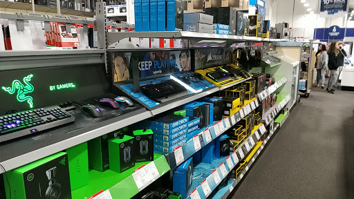 Electronics accessories wholesaler Riverside