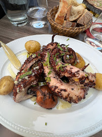 Plats et boissons du Restaurant portugais Churrasqueira Do Povo à Clichy - n°14