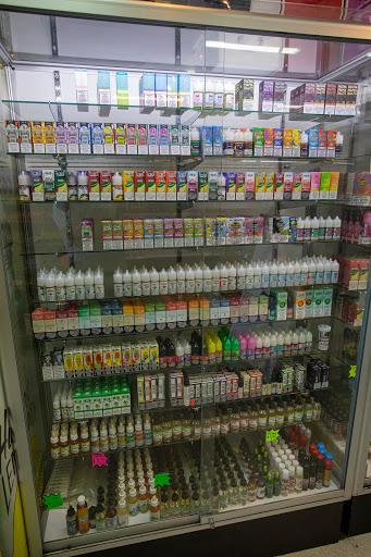 Tobacco Shop «Sky High Smoke Shop», reviews and photos, 33 W Southern Ave, Tempe, AZ 85282, USA