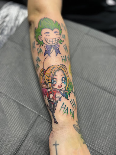 Explore black flower tattoo ideas, creative tattoo ideas in Orlando, available at Bendito dolor tattoo