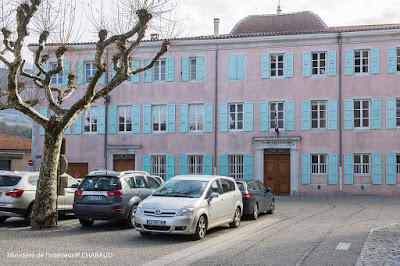Sous-préfecture à Die