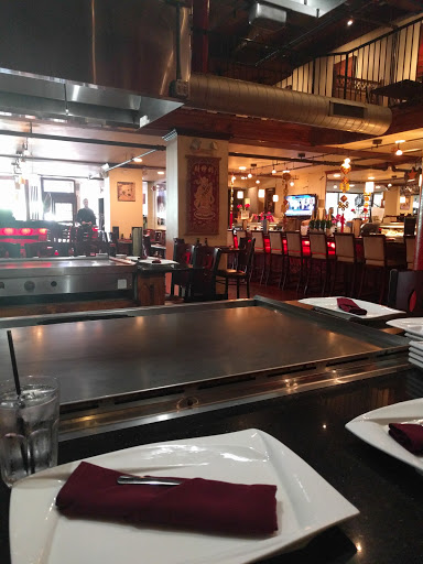 Japanese Restaurant «TOMO Sushi & Hibachi Restaurant», reviews and photos, 1293 W 9th St, Cleveland, OH 44113, USA