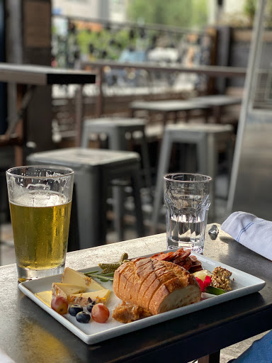 Wine Bar «Venice Beach Wines», reviews and photos, 529 Rose Ave, Venice, CA 90291, USA