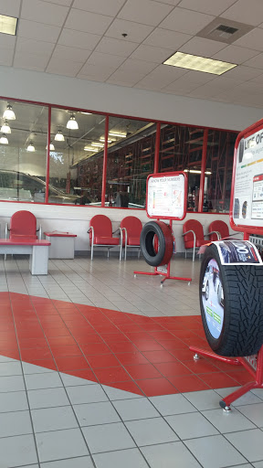 Tire Shop «Discount Tire Store - Bremerton, WA», reviews and photos, 5034 WA-303, Bremerton, WA 98311, USA