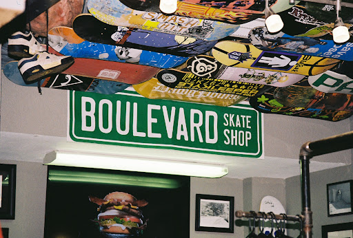Boulevard Skate Shop, 3747 W Pacific Ave, Sacramento, CA 95820, USA, 