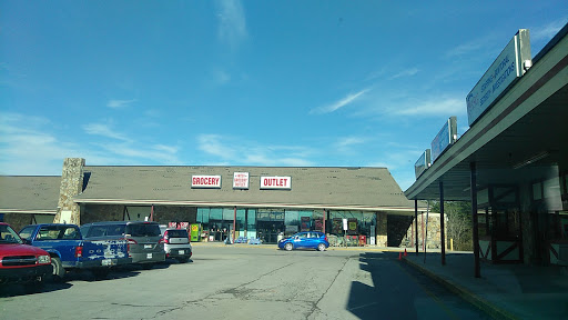 Grocery Store «United Grocery Outlet», reviews and photos, 106 Woodmere Mall, Crossville, TN 38555, USA