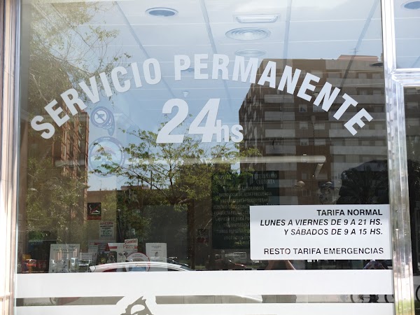 Imagen de Hospital Veterinario Cruz Cubierta (11 de 14)