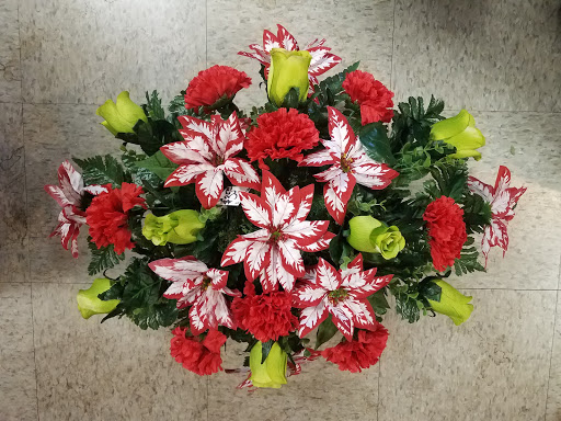 Florist «Olney Greenhouses & Flower Shop», reviews and photos, 1205 S West St, Olney, IL 62450, USA