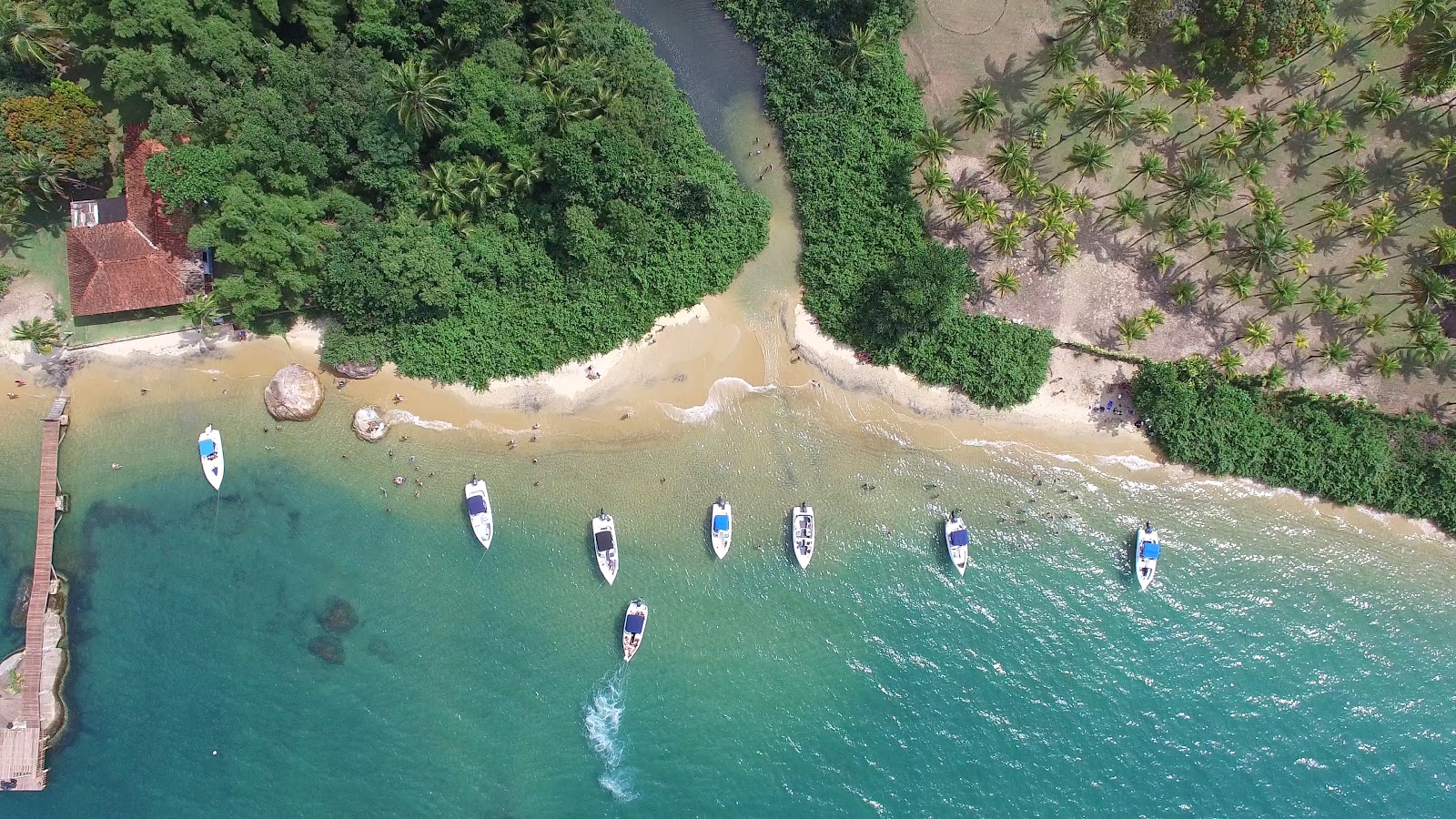 Zdjęcie Praia de Camiranga z przestronna plaża