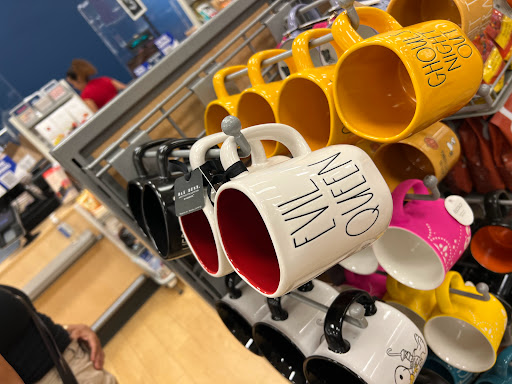 Department Store «Marshalls», reviews and photos, 8 Allstate Rd, Dorchester, MA 02125, USA