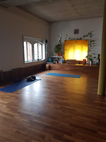 yogalives GmbH - Yoga-Studio