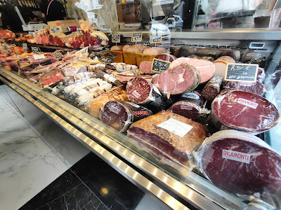 Boucherie Du Chef - Viande d'Exception Maturée et charcuterie d'Excellence, Wagyu, Galice, Black Angus, Limousin, Kobe à Paris