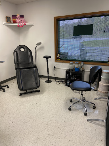 Tattoo Shop «Hand of Fate Tattoo Parlor», reviews and photos, 402 W State St, Ithaca, NY 14850, USA